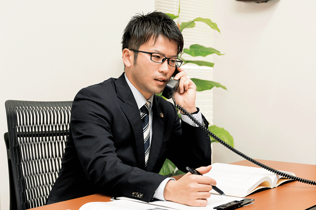 弁護士神田昂一