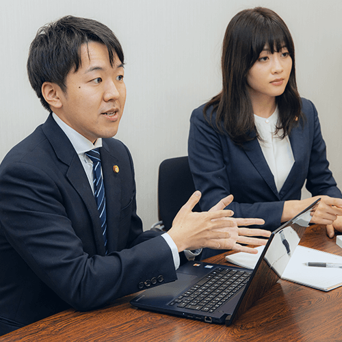 弁護士荻野・弁護士小林